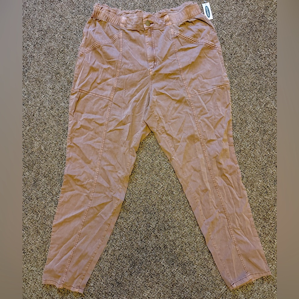 NWT Old Navy Straight Cut Chino Pants